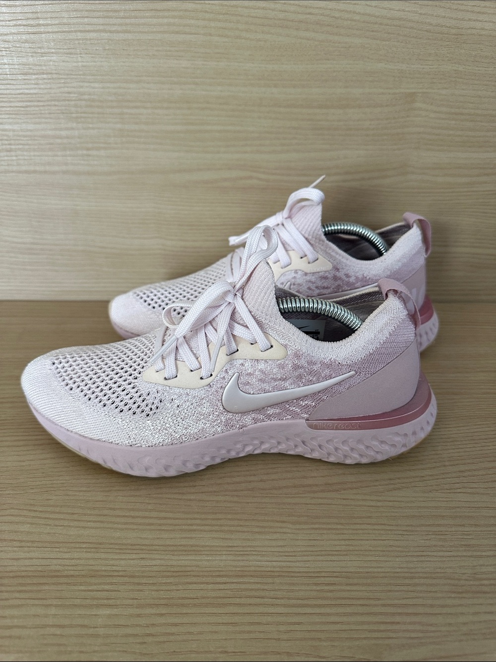 Nike Epic React Flyknit Running Shoe Pearl Pink Size 6.5